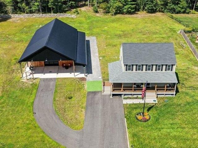 house with 3 bedroom, Middleboro MA ES105589214