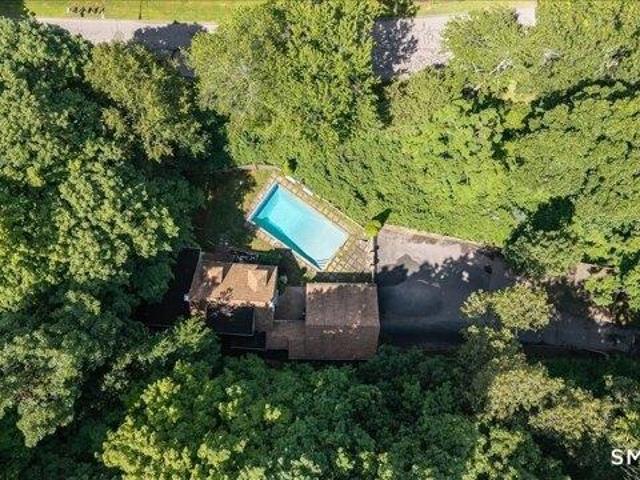 house with 3 bedroom, Middlebury CT ES104649599