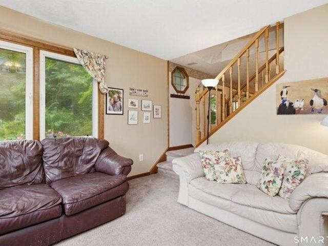 house with 3 bedroom, Middlebury CT ES105442491