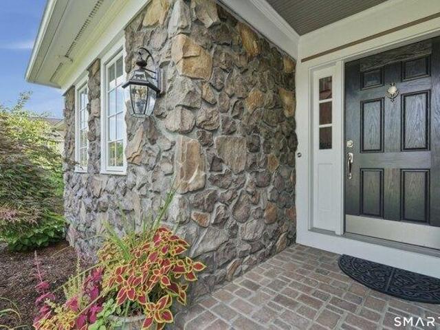 house with 3 bedroom, Middlebury CT ES105537075