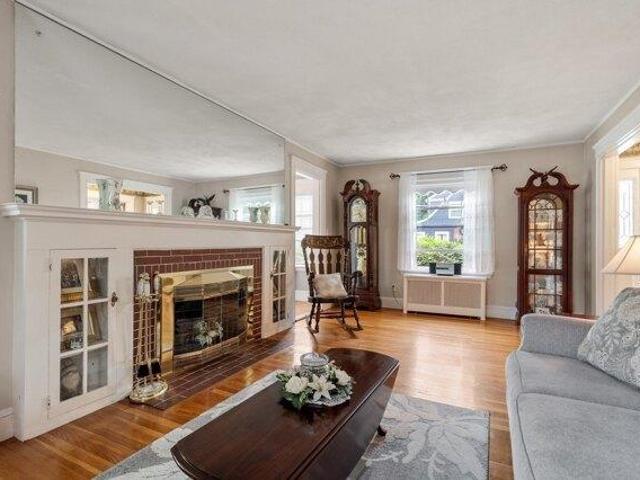house with 3 bedroom, Milton MA ES105590087