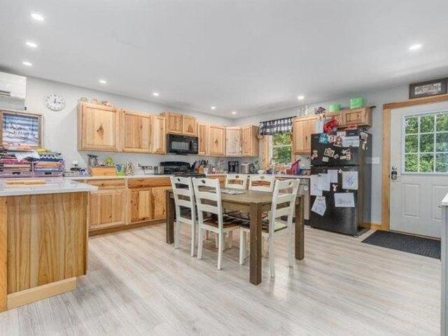 house with 3 bedroom, Milton NH ES104946385