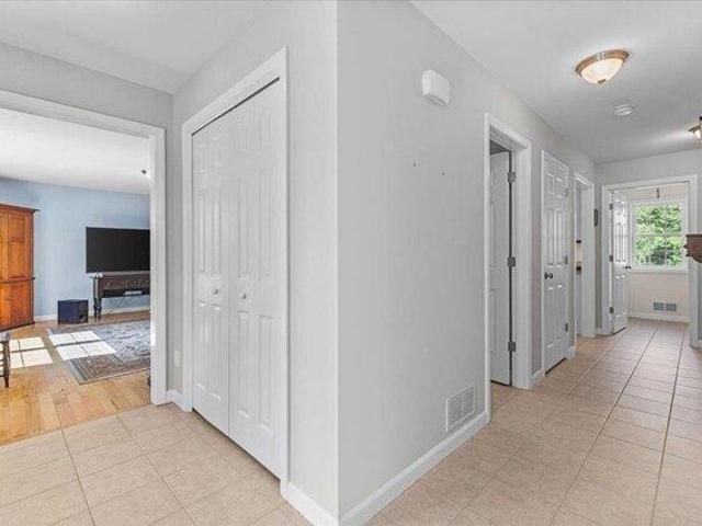 house with 3 bedroom, Milton VT ES103886520
