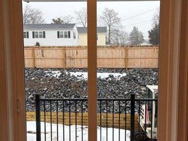 house with 3 bedroom, Milford CT ES105425752