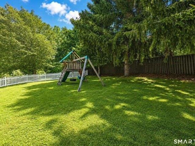 house with 3 bedroom, Milford CT ES105442094