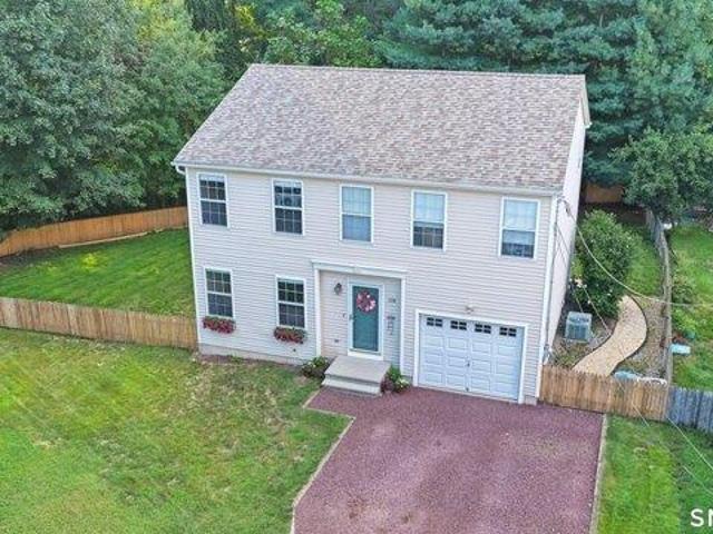 house with 3 bedroom, Milford CT ES105558974