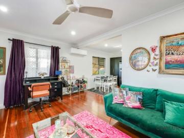 House 3 Bedroom For Rent Millbank, QLD ES102665679