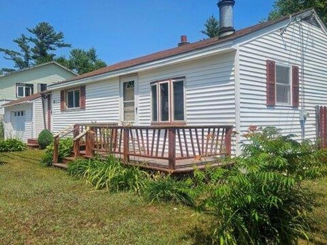 house with 3 bedroom, Millinocket ME ES104851072