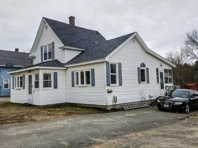 house with 3 bedroom, Millinocket ME ES105591488
