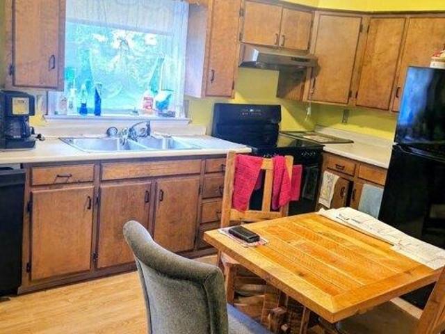 house with 3 bedroom, Millinocket ME ES105751328