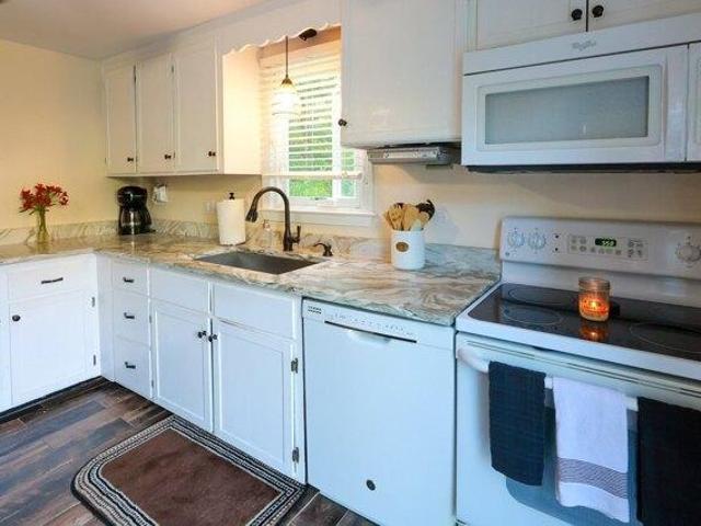 house with 3 bedroom, Millis MA ES105438792