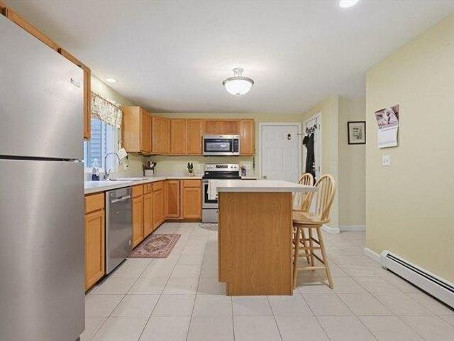 house with 3 bedroom, Millis MA ES105439327