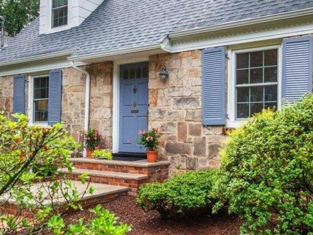 house with 3 bedroom, Montclair NJ ES105289478