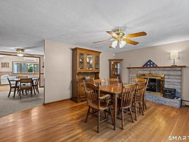 house with 3 bedroom, Montville CT ES105475534
