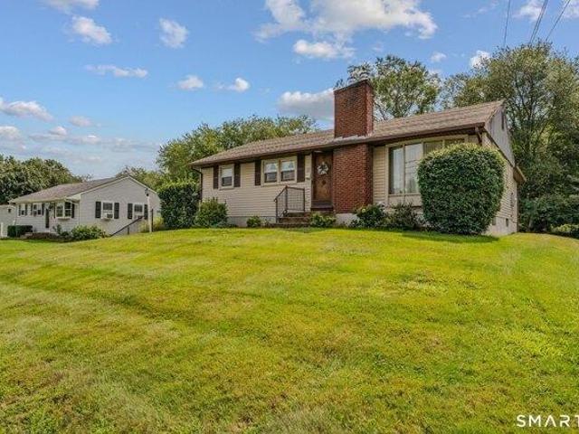 house with 3 bedroom, Montville CT ES105549188