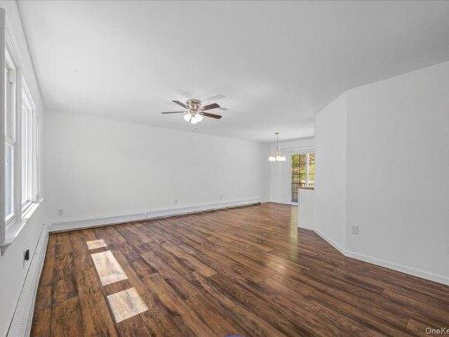 house with 3 bedroom, Monroe NY ES105274528