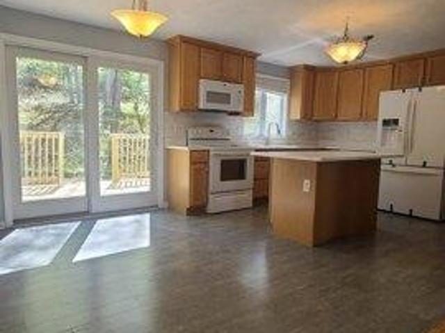 house with 3 bedroom, Monson MA ES105631379