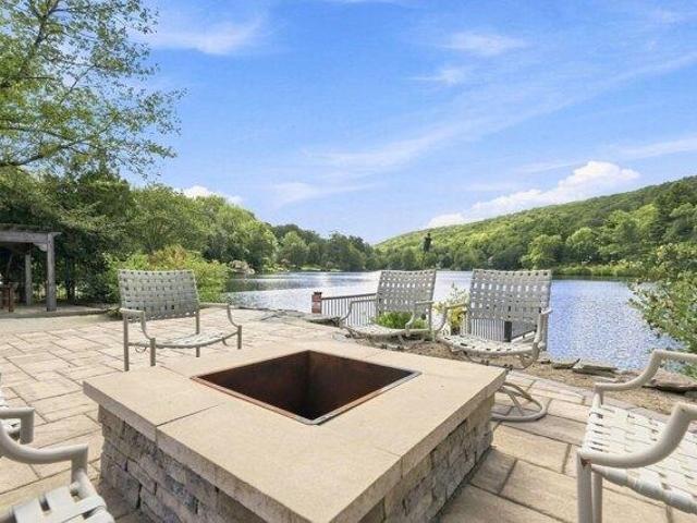 house with 3 bedroom, Monson MA ES105660692