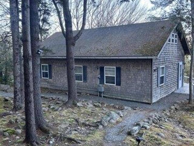 house with 3 bedroom, Mount Desert ME ES105769355