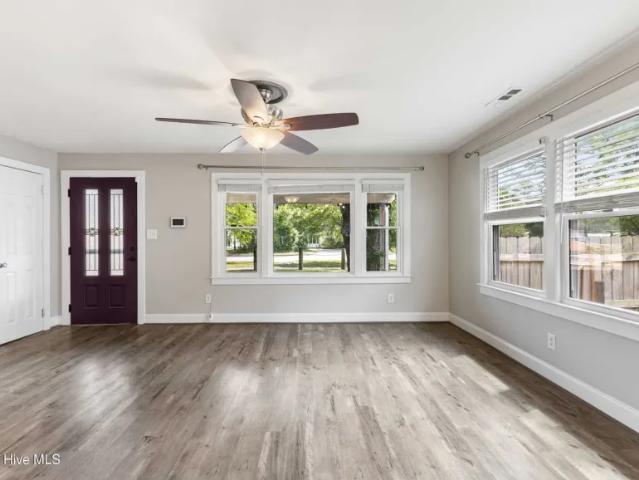 house with 3 bedroom, NC NC ES102752897