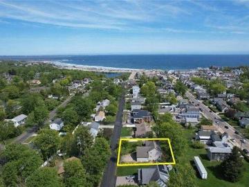 house with 3 bedroom, Narragansett RI ES103499598