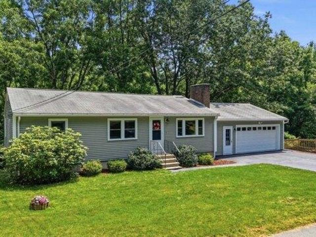 house with 3 bedroom, Nashua NH ES104409532