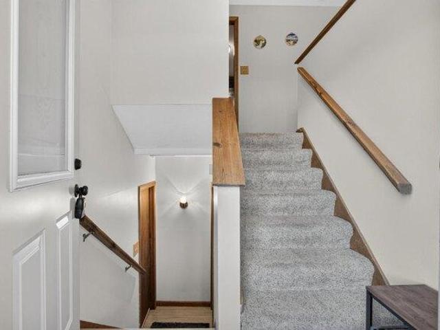 house with 3 bedroom, Nashua NH ES104480117