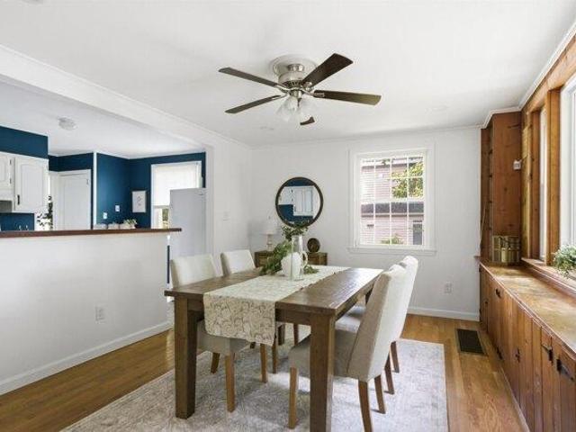 house with 3 bedroom, Nashua NH ES105535243