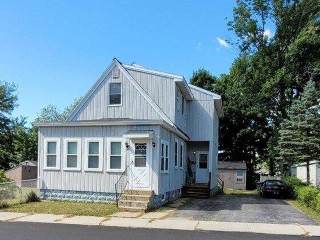 house with 3 bedroom, Nashua NH ES105536818