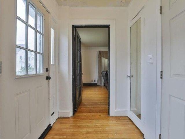 house with 3 bedroom, Nashua NH ES106014773