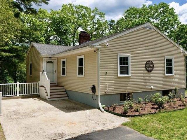 house with 3 bedroom, Natick MA ES105552522