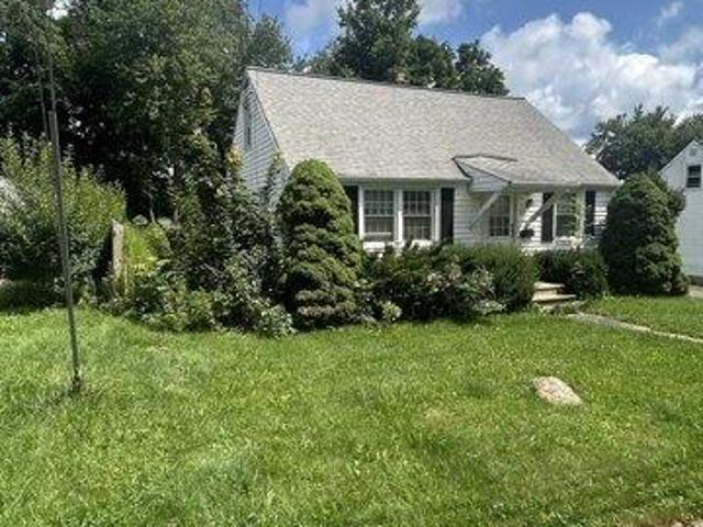 house with 3 bedroom, Naugatuck CT ES105534638