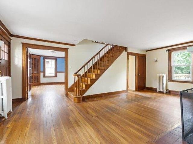 house with 3 bedroom, Newton MA ES105553060