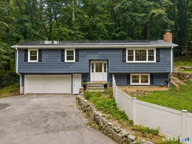 house with 3 bedroom, Newtown CT ES105513422