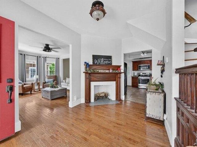 house with 3 bedroom, New Bedford MA ES104848826