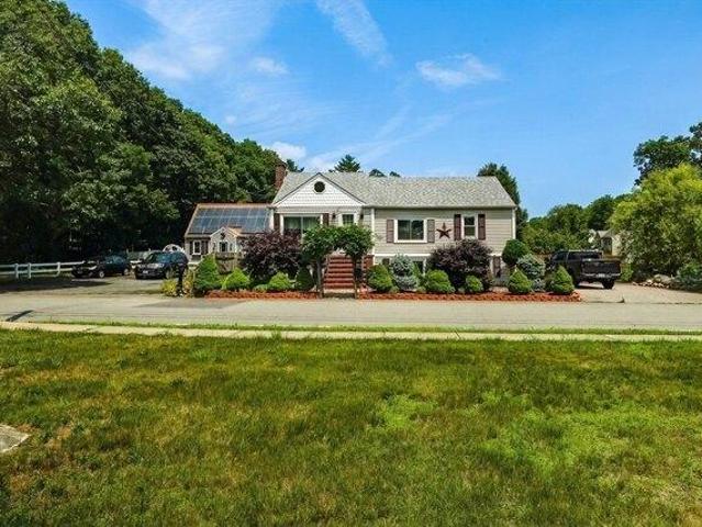 house with 3 bedroom, New Bedford MA ES104832027