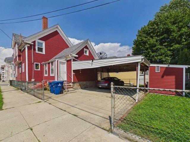 house with 3 bedroom, New Bedford MA ES105694297