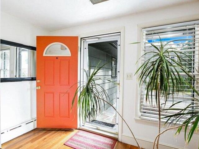 house with 3 bedroom, New Bedford MA ES105697268