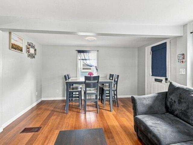 house with 3 bedroom, New Bedford MA ES105713219