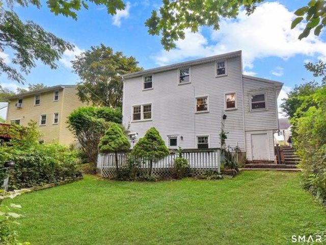 house with 3 bedroom, New Britain CT ES105402196