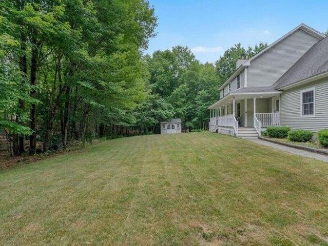 house with 3 bedroom, New Gloucester ME ES104440848