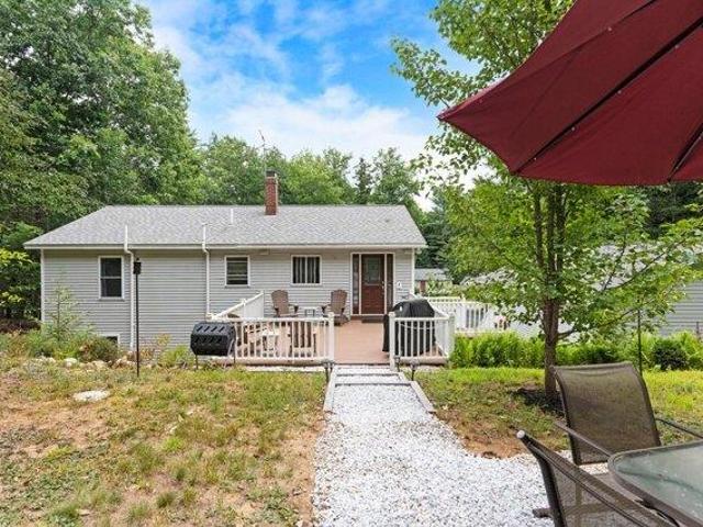 house with 3 bedroom, New Gloucester ME ES104606025