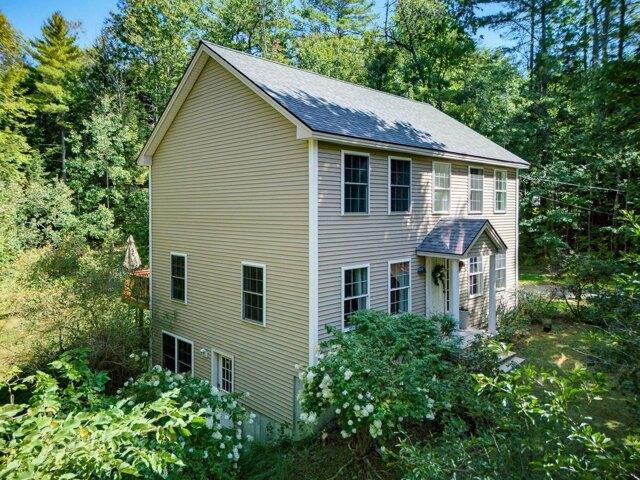house with 3 bedroom, New Gloucester ME ES105830126