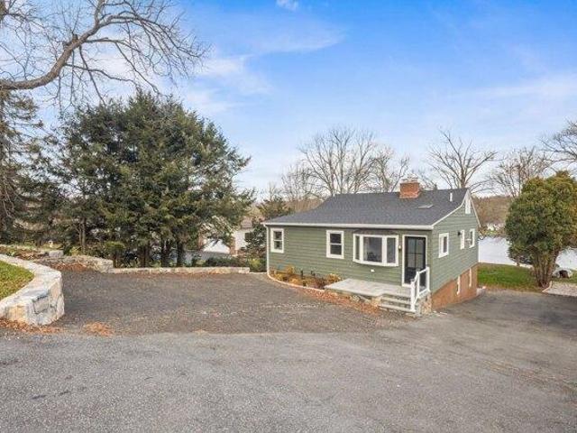 house with 3 bedroom, New Fairfield CT ES105442250