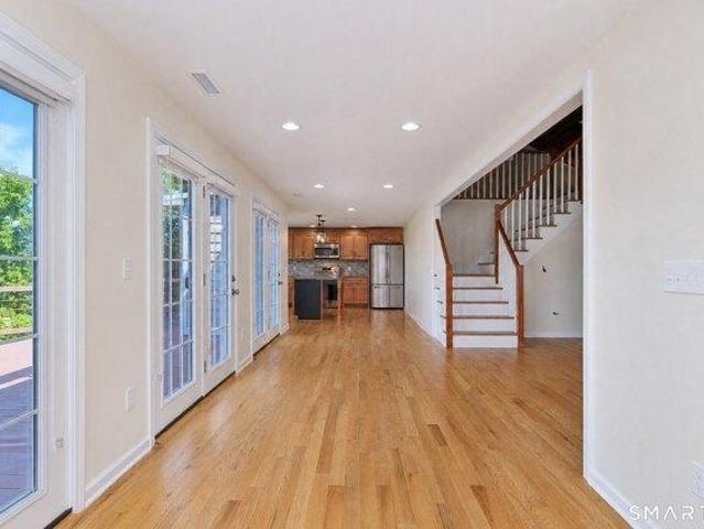 house with 3 bedroom, New Fairfield CT ES105478934