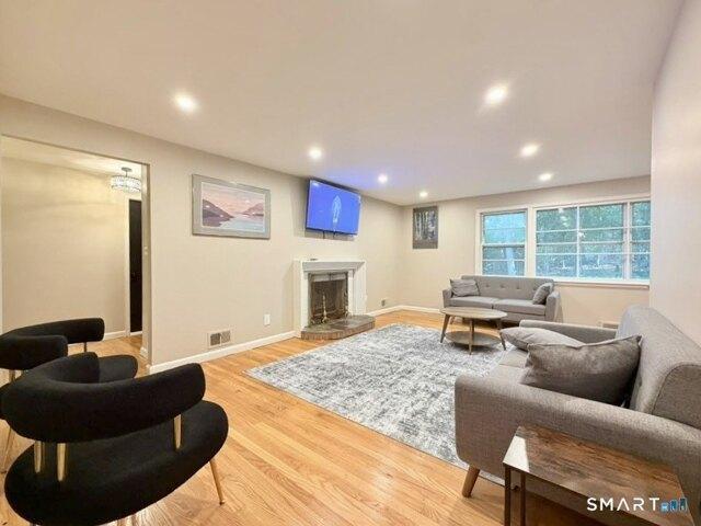 house with 3 bedroom, New Haven CT ES105588198