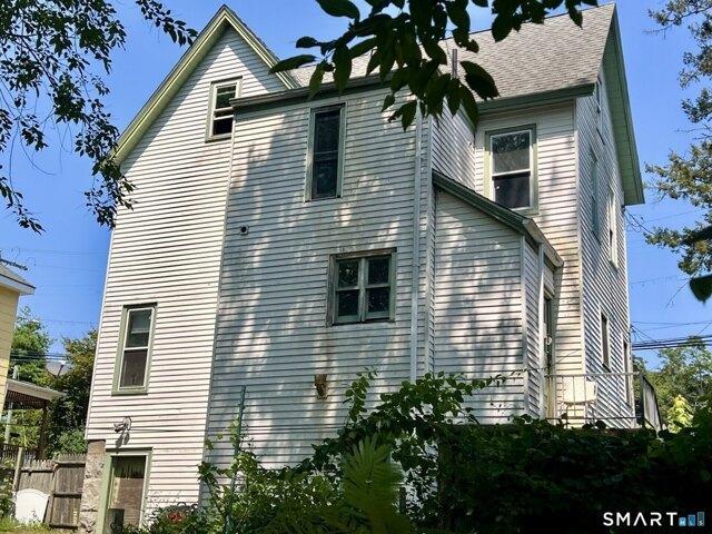 house with 3 bedroom, New London CT ES105441751