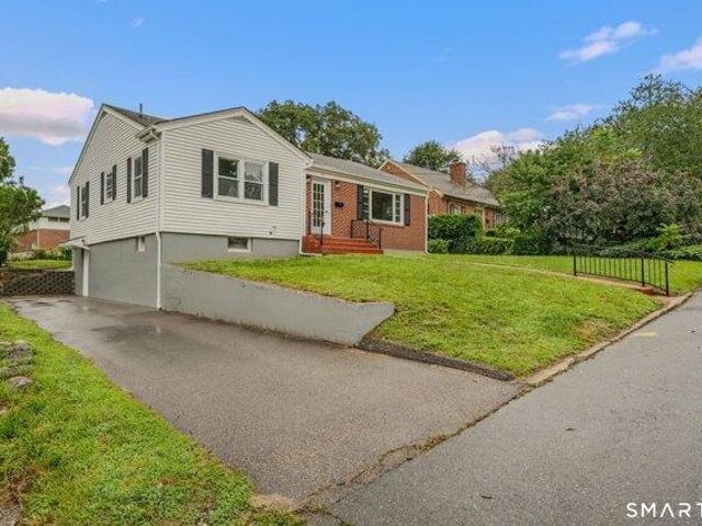 house with 3 bedroom, New London CT ES105535355