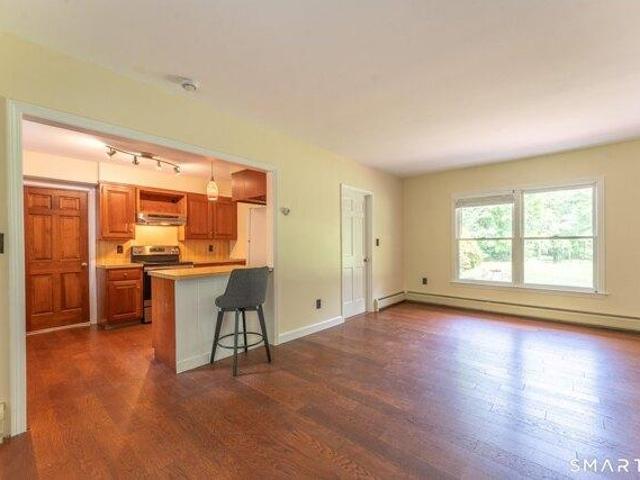 house with 3 bedroom, New Milford CT ES105576318