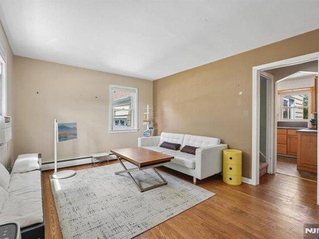 house with 3 bedroom, New Milford NJ ES105232285